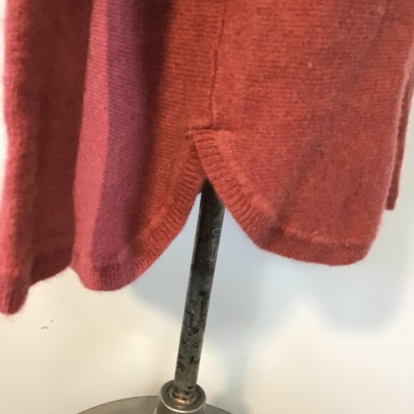Max Studio 100% 2 Ply Cashmere Crew Neck Sweater Size L - Picture 4 of 12